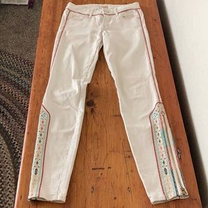 Mother white pants with embroidery size 24